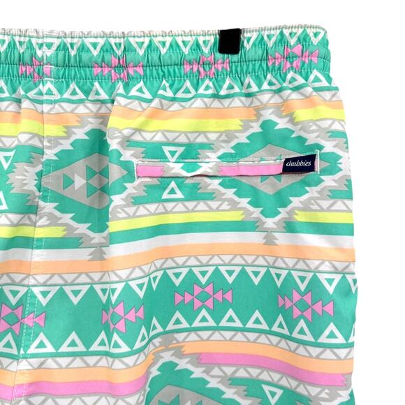 Chubbies Men's En Fuego 7" Southwestern Print Elastic Mesh Lined Swim Trunks - Picture 6 of 11